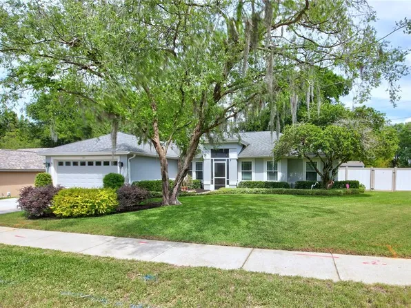 301 Oak Leaf Cir, Lake Mary, FL 32746