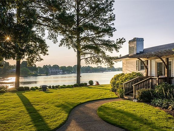 5th image of 7836 Waters Edge Ln