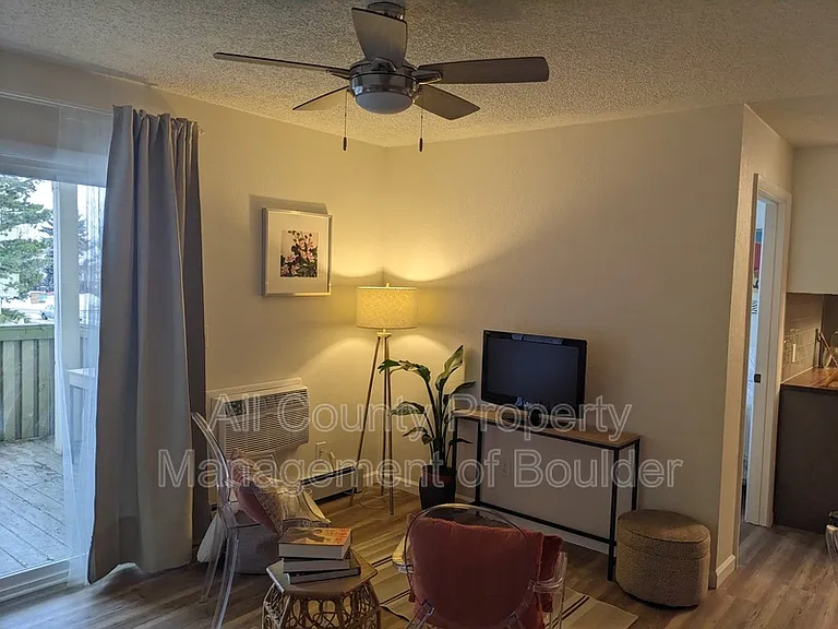 3035 Oneal Pkwy #S11 — Photo 2