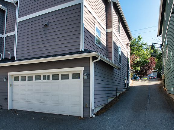 3rd image of 14027 35th Ave NE