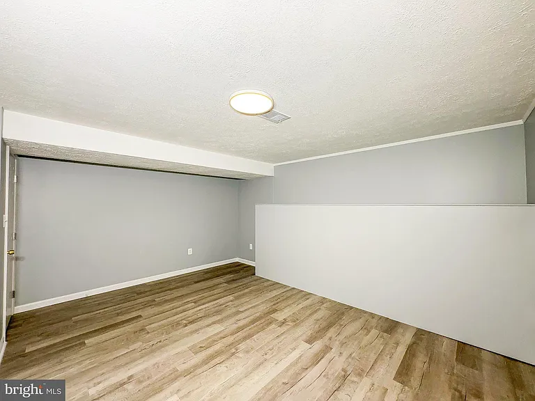 9206 Lorelei Ct — Photo 45