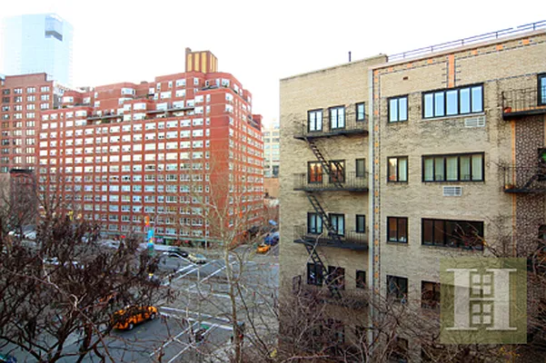 Rented by Halstead Real Estate | media 39