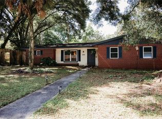 9835 NW 6th Pl, Gainesville, FL 32607