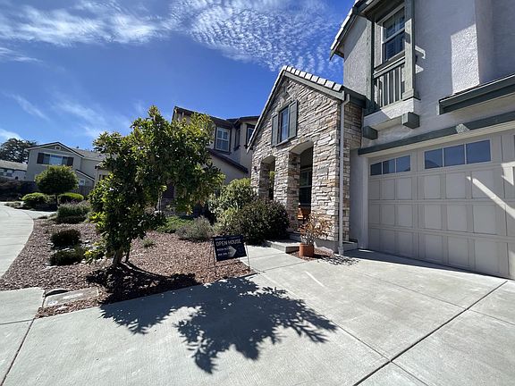 5th image of 111 Vistamonte Ave