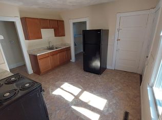 123-125 Ranney St, Springfield, MA 01108