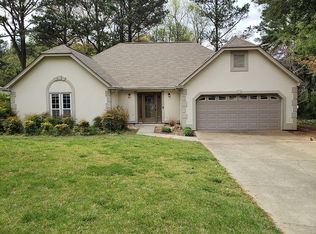 1166 Meadow Oaks Dr NW, Acworth, GA 30102