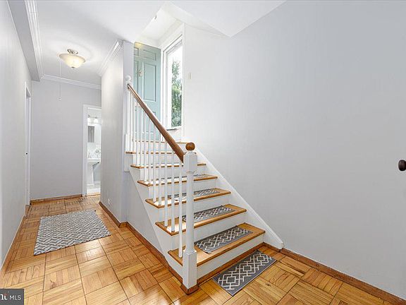 4th image of 3376 Martha Custis Dr