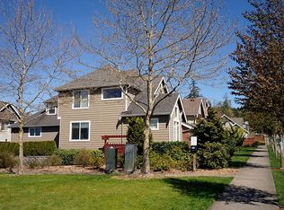 2481 NE Laurelwood Ln, Issaquah, WA 98029