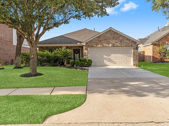 4th image of 4618 Countrypines Dr
