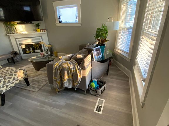 4th image of 1455 Ridgewood Ave #1