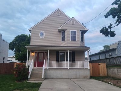 827 Pine St, Bristol, PA, 19007