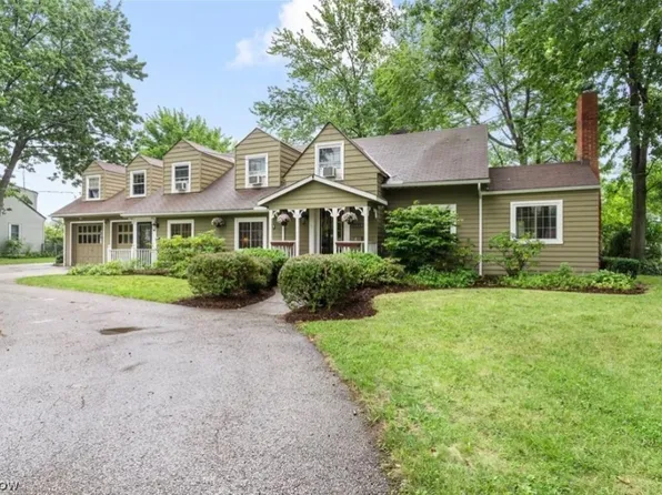 34460 Beach Park Ave, Eastlake, OH 44095