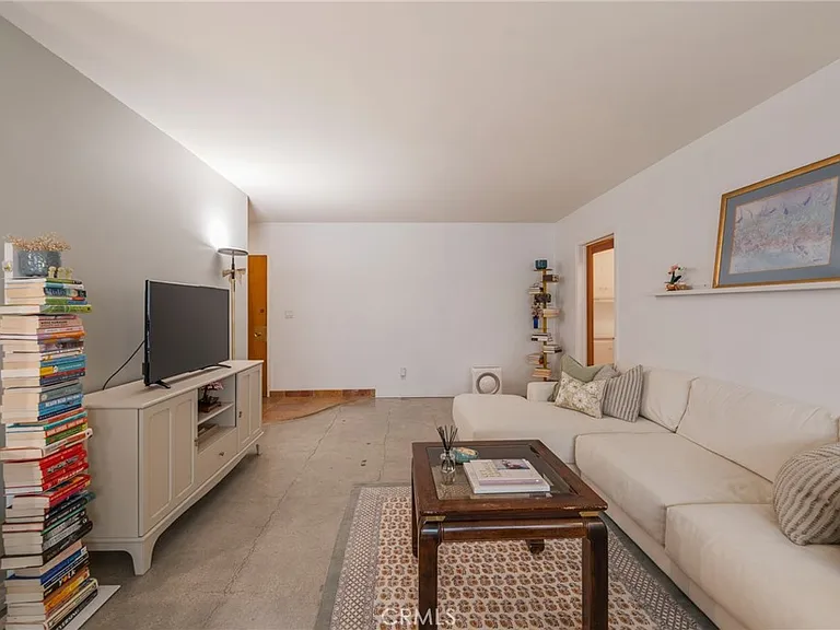 8710 Delgany Ave #3 — Photo 20