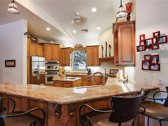 3rd image of 621 Santa Maria Dr