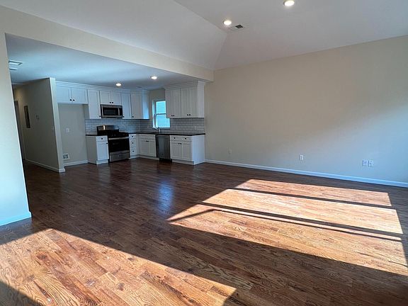 Spacious living room