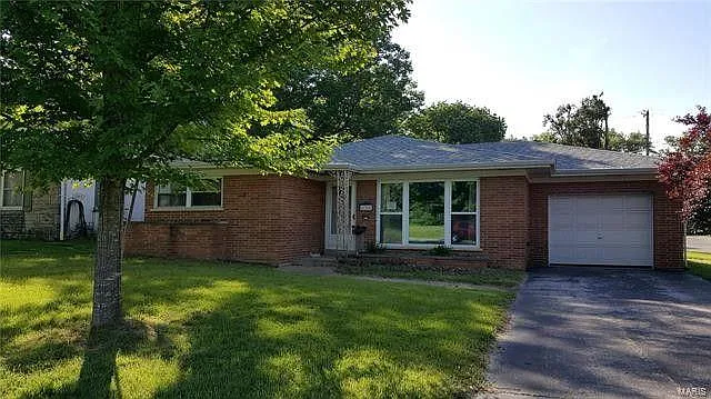 635 S Belt E photo 1