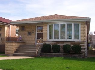 5921 W 63rd Pl, Chicago, IL 60638