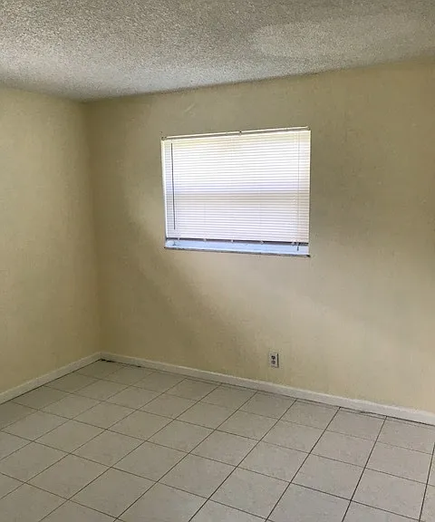 1104 NW 5th Ave — Photo 6