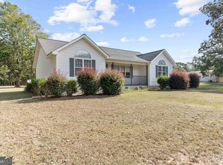113 Parker St, Irwinton, GA 31042