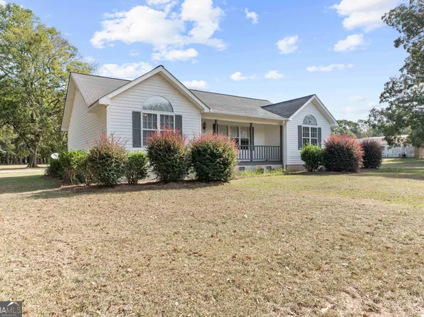 113 Parker St, Irwinton, GA 31042