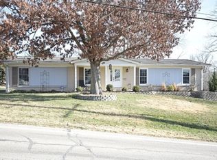 634 Henry Ave, Ballwin, MO