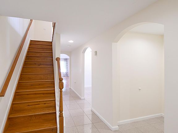 4th image of 34 Dunes Ln Unit A