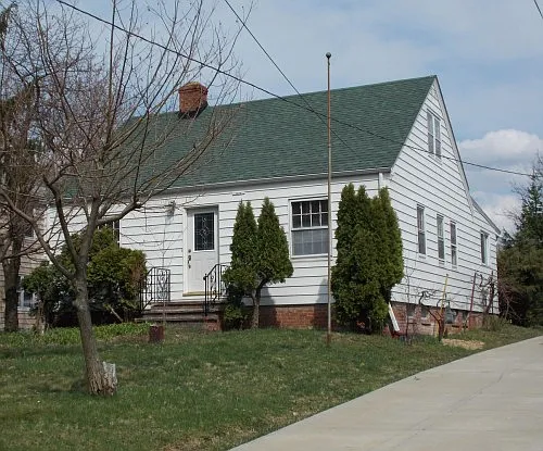 1583 Sunview Rd photo 1