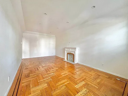 Rented by Doorway NYC, LLC | media 17