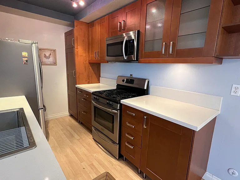 514 Marigold Ave #1/2 — Photo 4