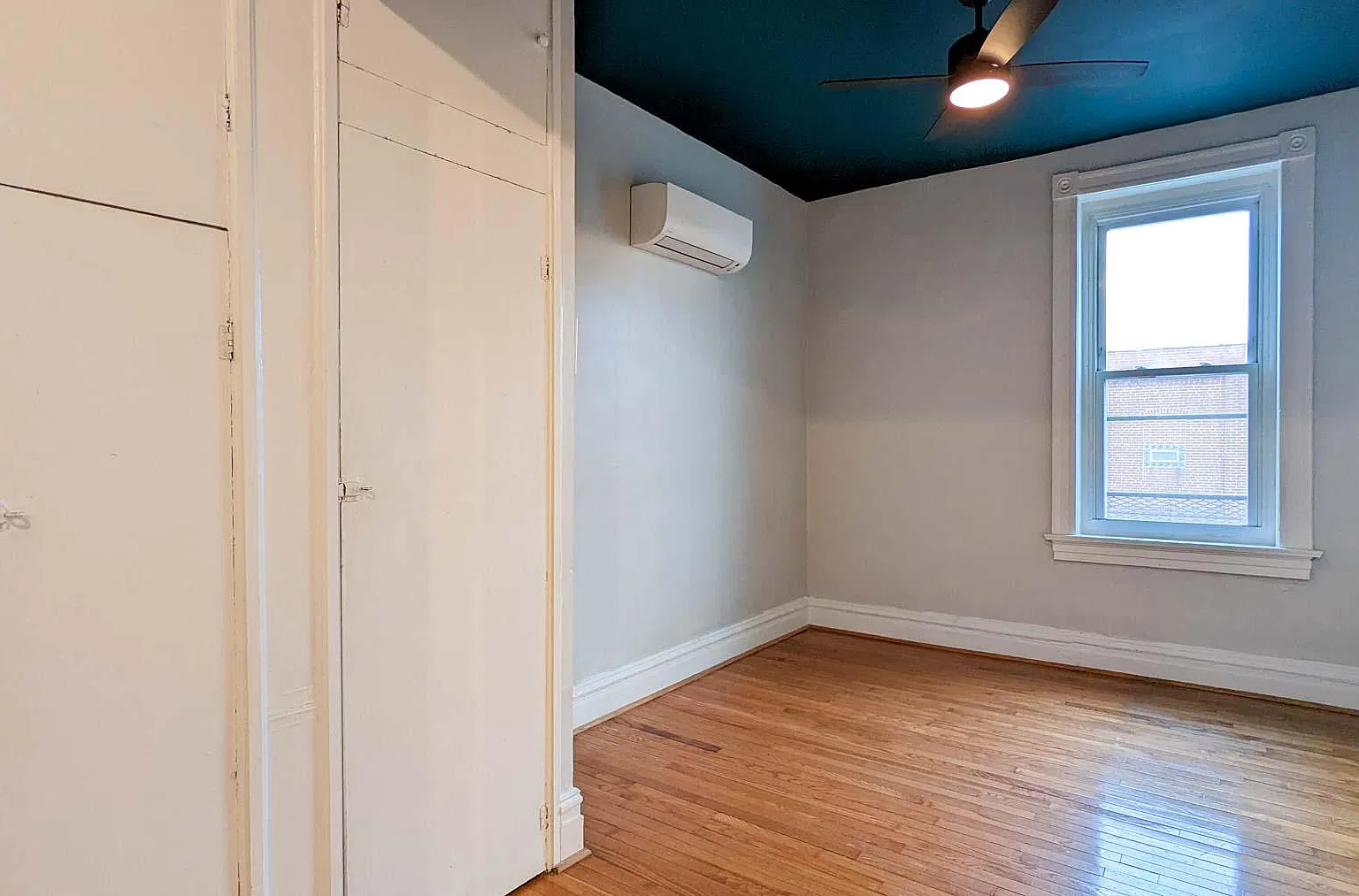 Studio, $750 — Photo 3
