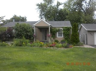 3717 Pacific Ave, Gurnee, IL 60031