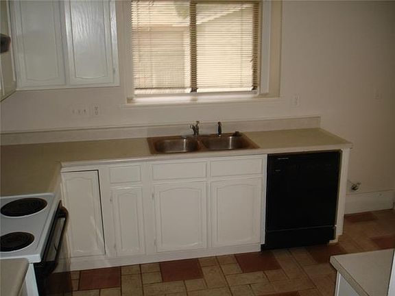 5th image of 1225 Glyndon Dr