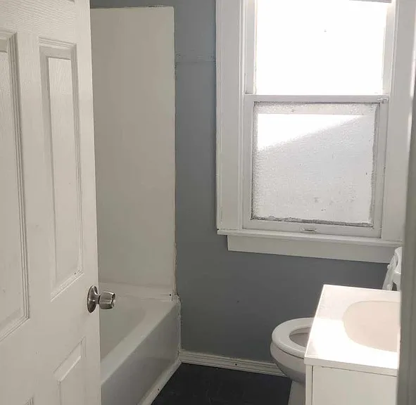 3990 Beaconsfield St #2 — Photo 26