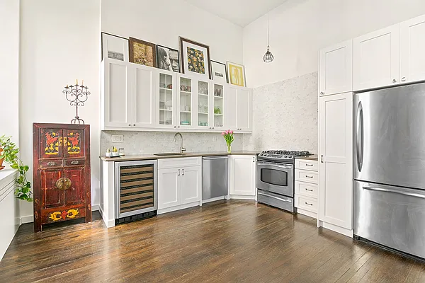 Sold by Compass | media 11