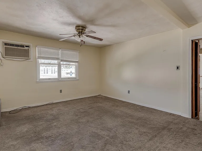 2 Miner St #2 — Photo 4
