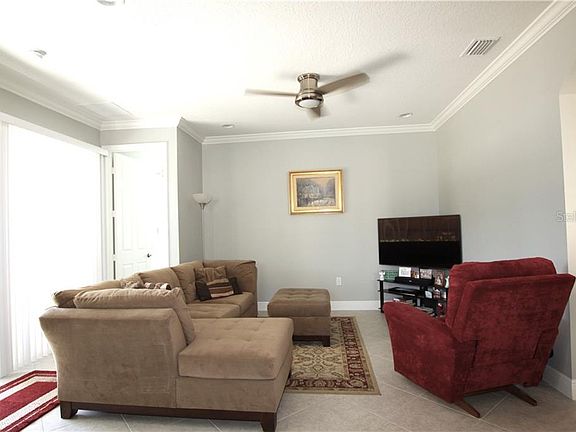 5th image of 16772 Meadows St