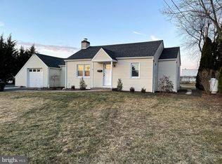 5 Grayce Ln, Doylestown, PA 18902