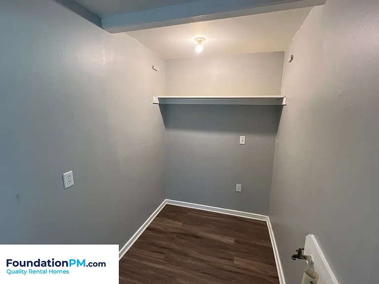 2324 Slocum Ave — Photo 17