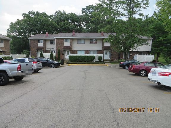 4th image of 813 White Oak Ln