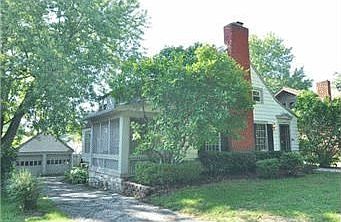 Private driveway to 2 car garage with openers!