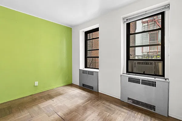 Sold by HomeDax Real Estate | media 7