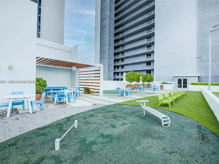 16385 Biscayne Blvd #2616 — Photo 33