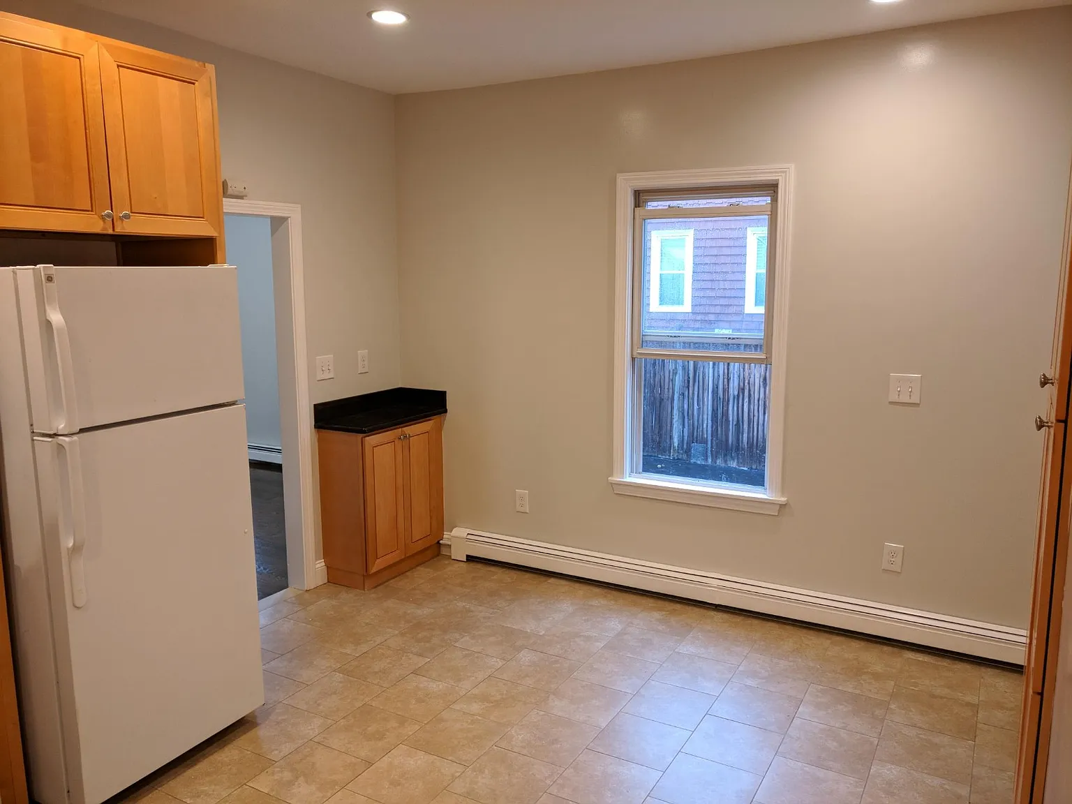 2 bed, 1000 sqft, $2,800 — Photo 4
