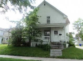1625 2nd Ave SE, Cedar Rapids, IA 52403