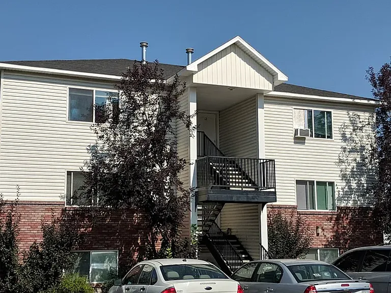 215 W Center St #11 — Photo 1