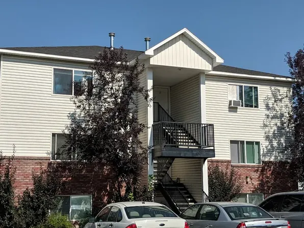 215 W Center St APT 11, Sugar City, ID 83448