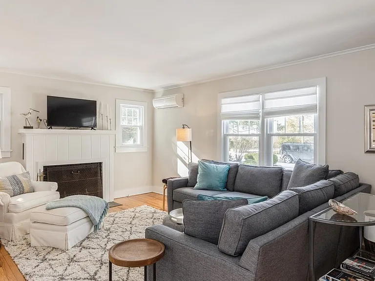 24 Woodland Ave — Photo 11