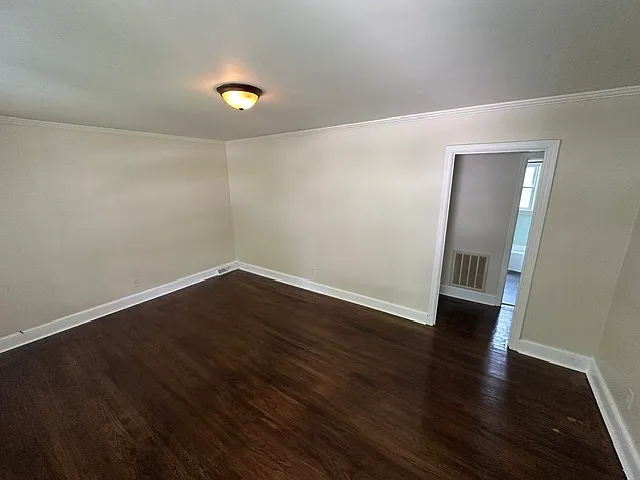 373 Juless St — Photo 6