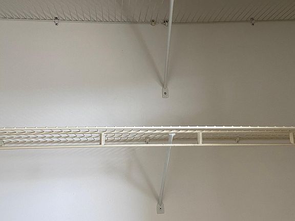 5th image of 1217 N Washtenaw Ave #2F