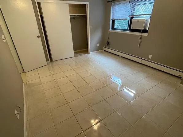 17 68th Street image 13 of 15